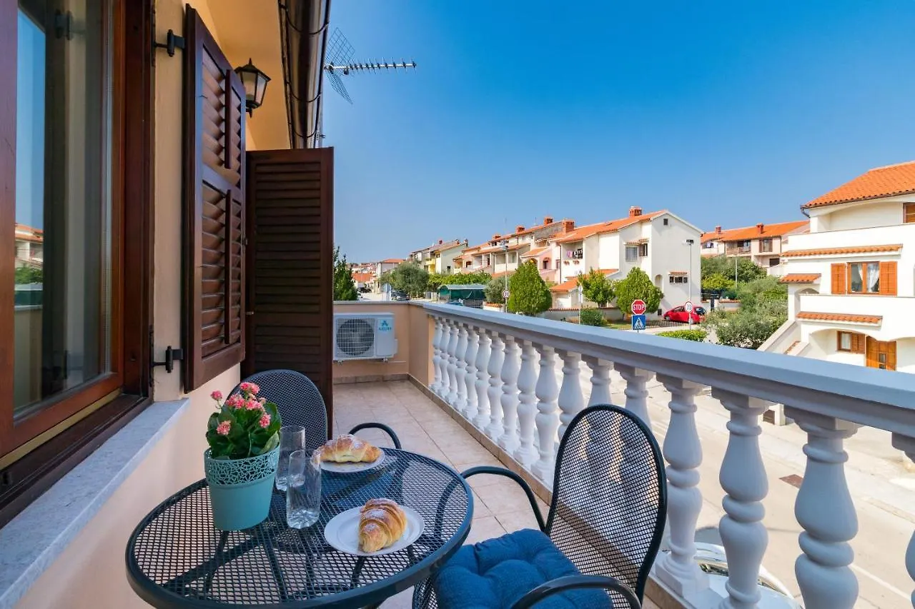 Apartment Buic Pula 0*,  Croatia